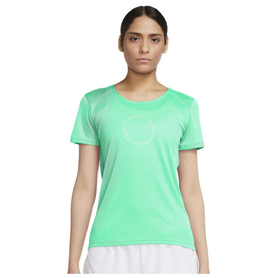 Nike Γυναικεία κοντομάνικη μπλούζα Icon Clash Nike Γυναικεία κοντομάνικη μπλούζα Icon Clash